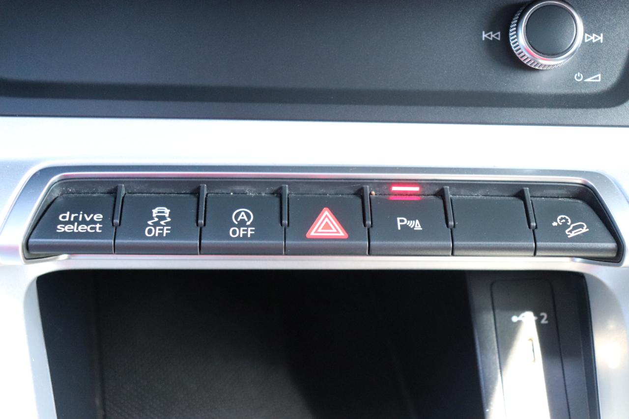 Audi Q3 S line Premium 45 TFSI quattro 2025