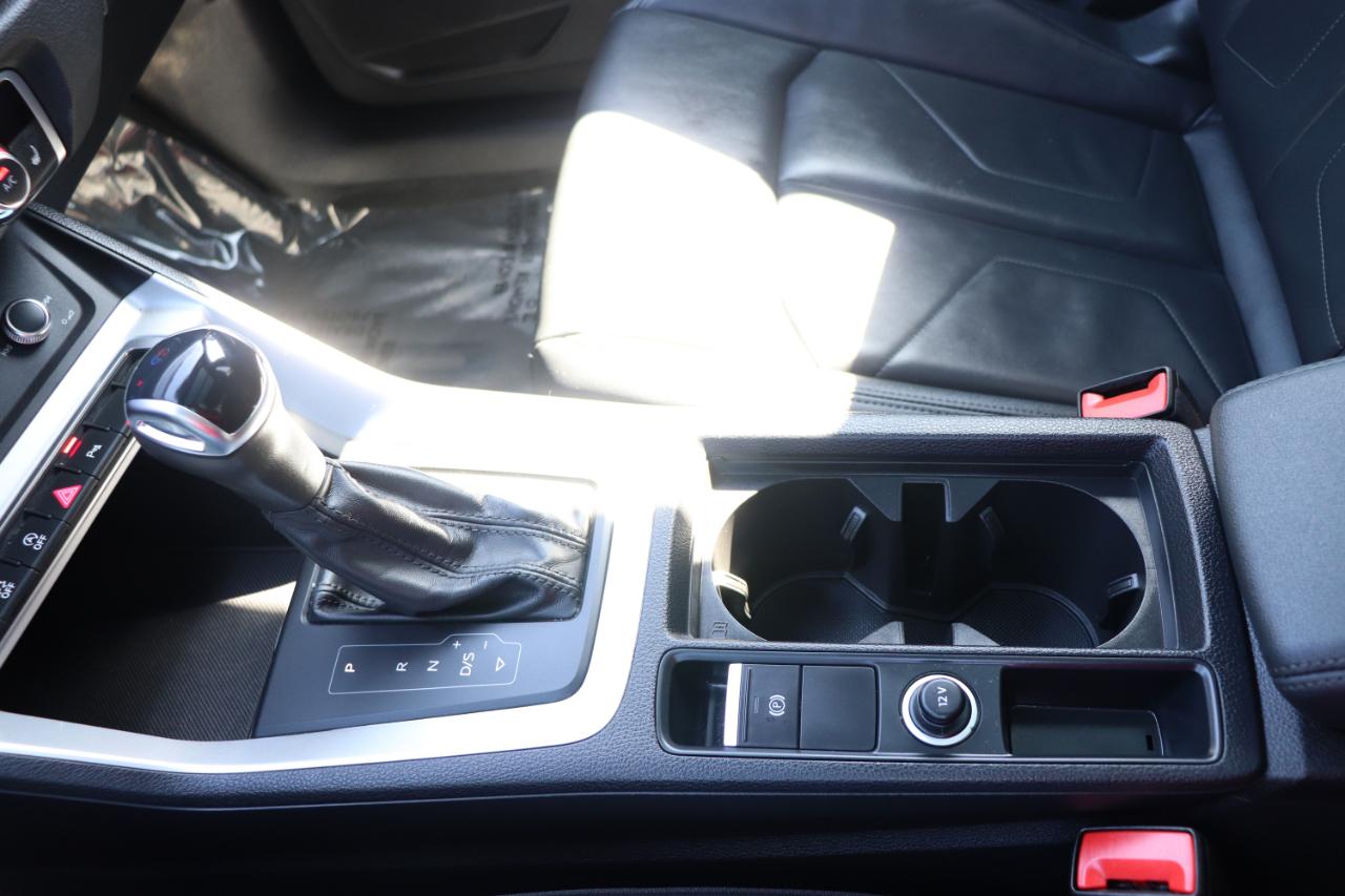 Audi Q3 S line Premium 45 TFSI quattro 2025