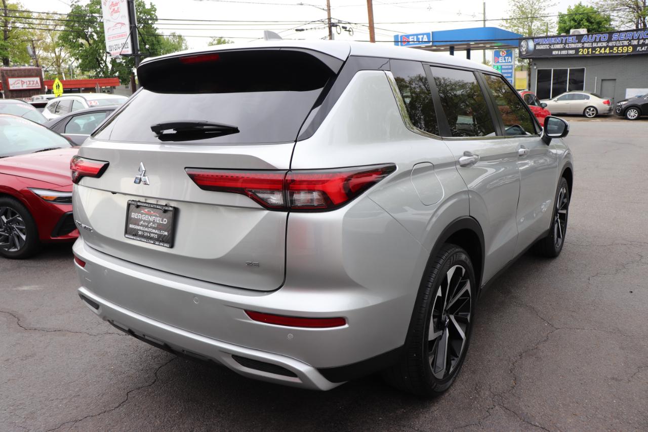 Mitsubishi Outlander SE S-AWC 2024