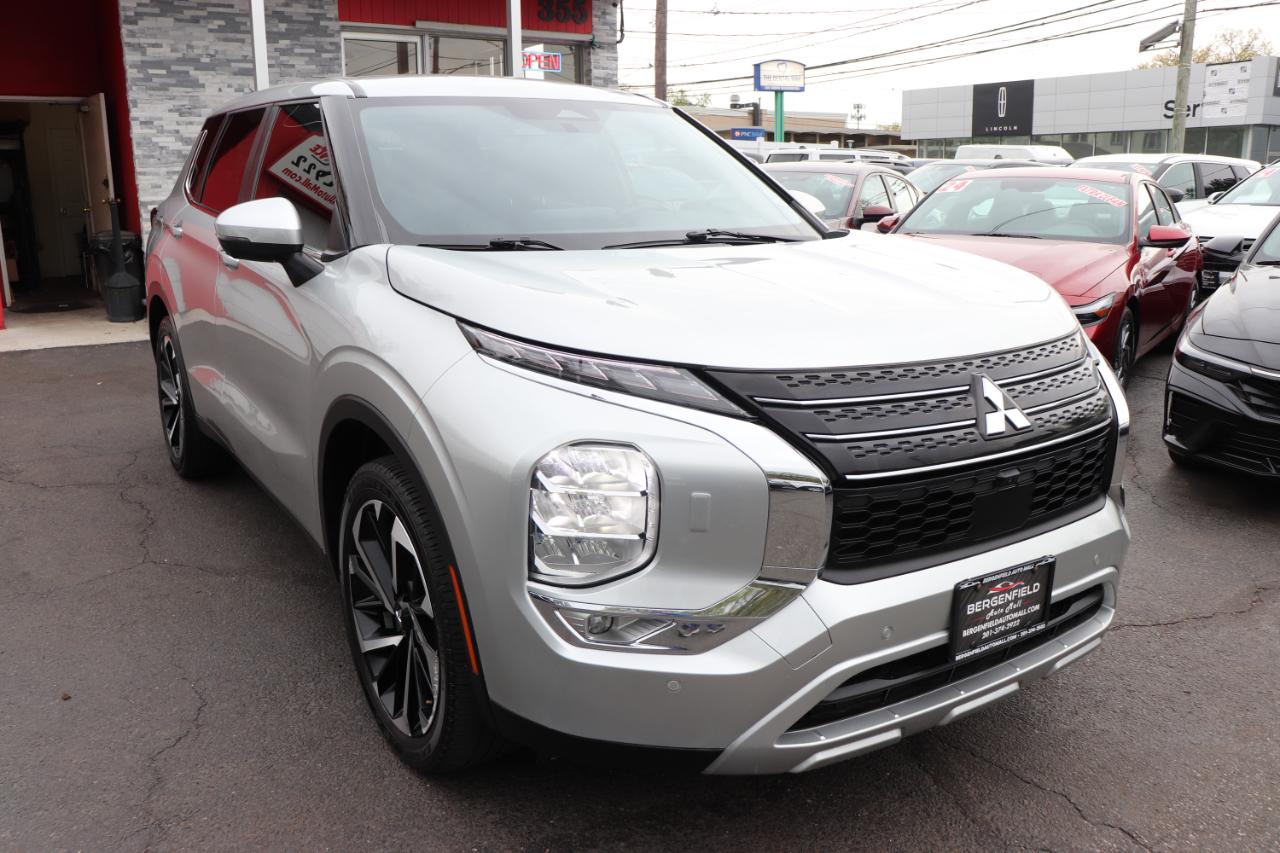 Mitsubishi Outlander SE S-AWC 2024