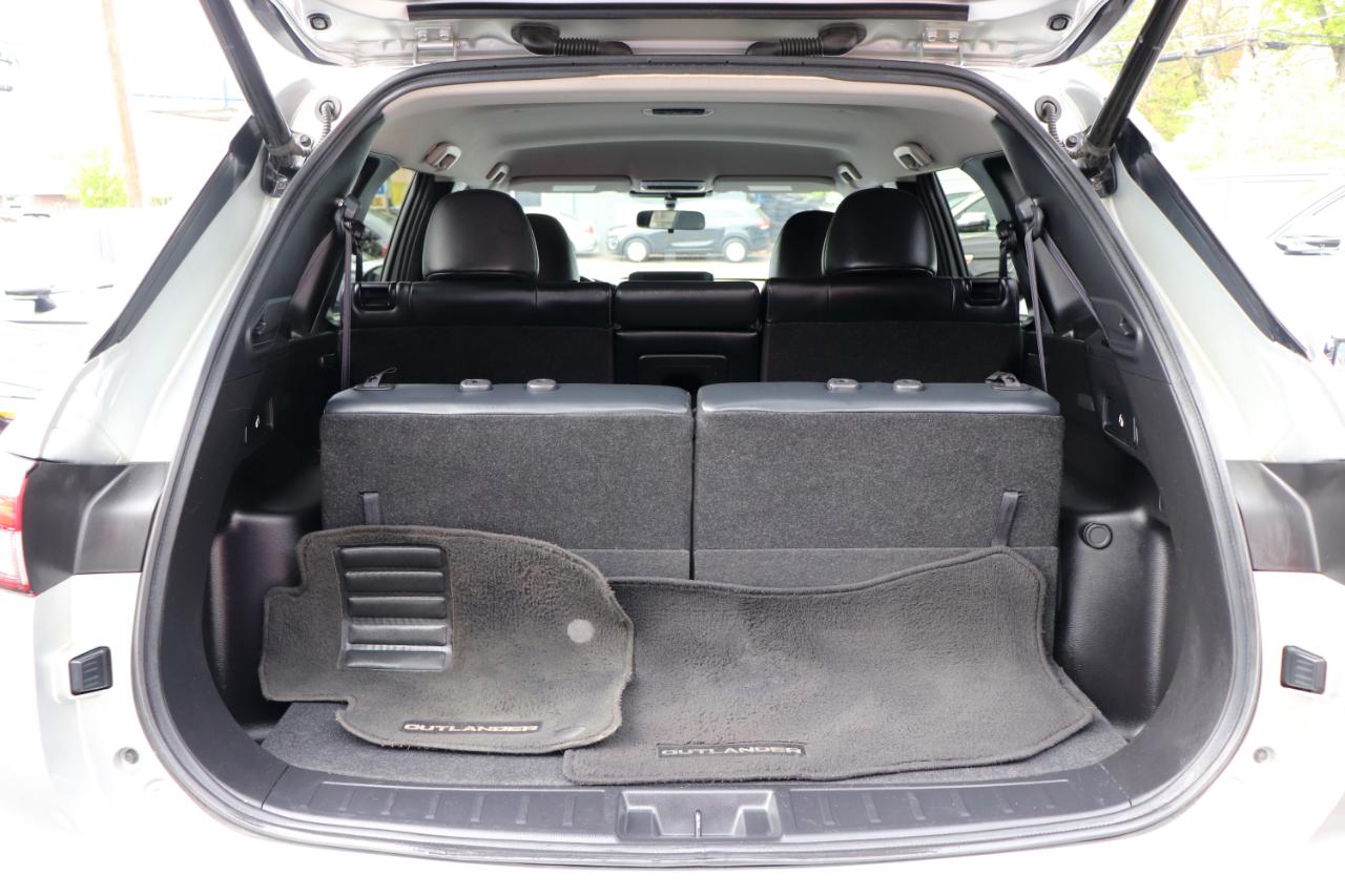 Mitsubishi Outlander SE S-AWC 2024