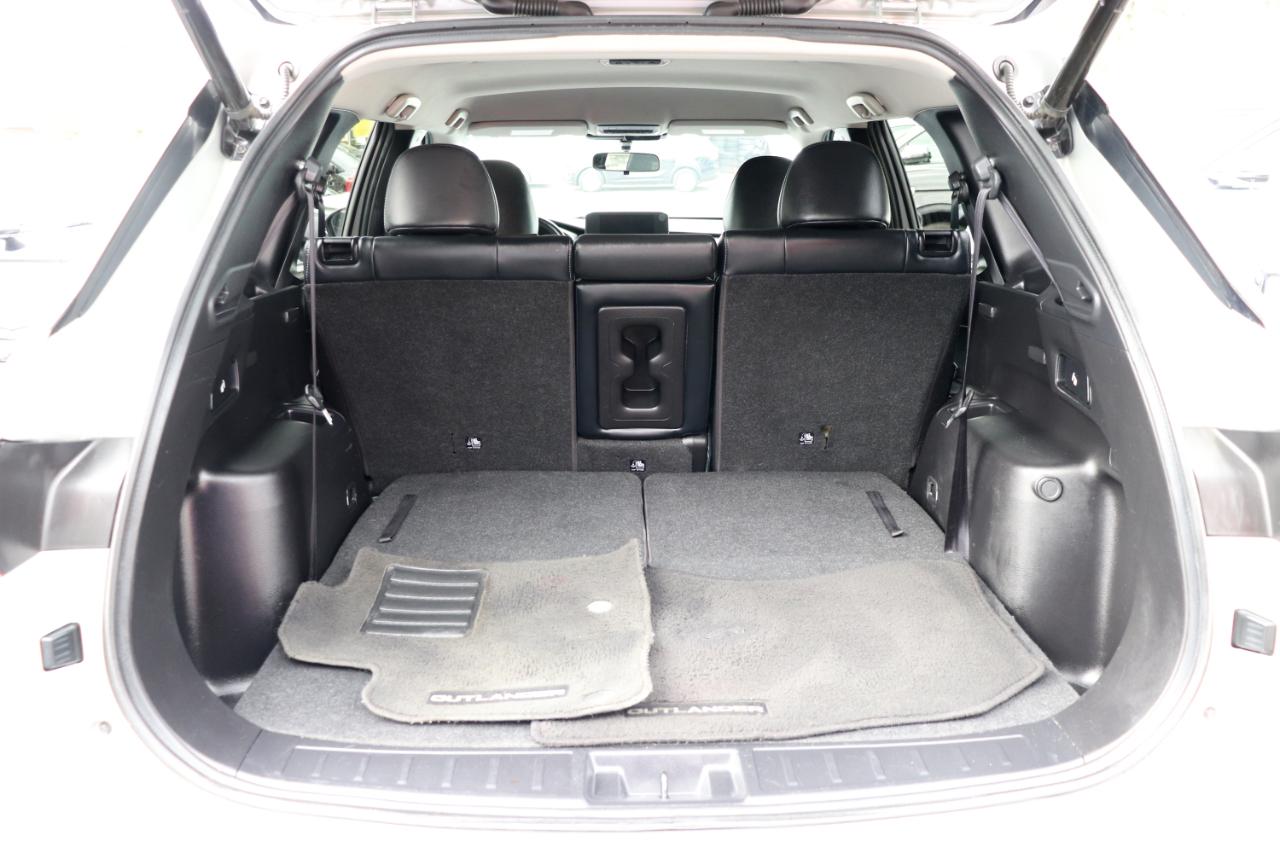 Mitsubishi Outlander SE S-AWC 2024