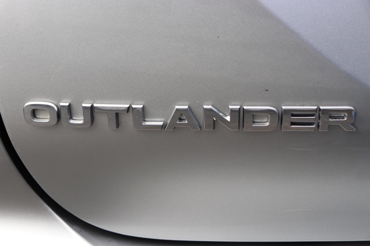 Mitsubishi Outlander SE S-AWC 2024