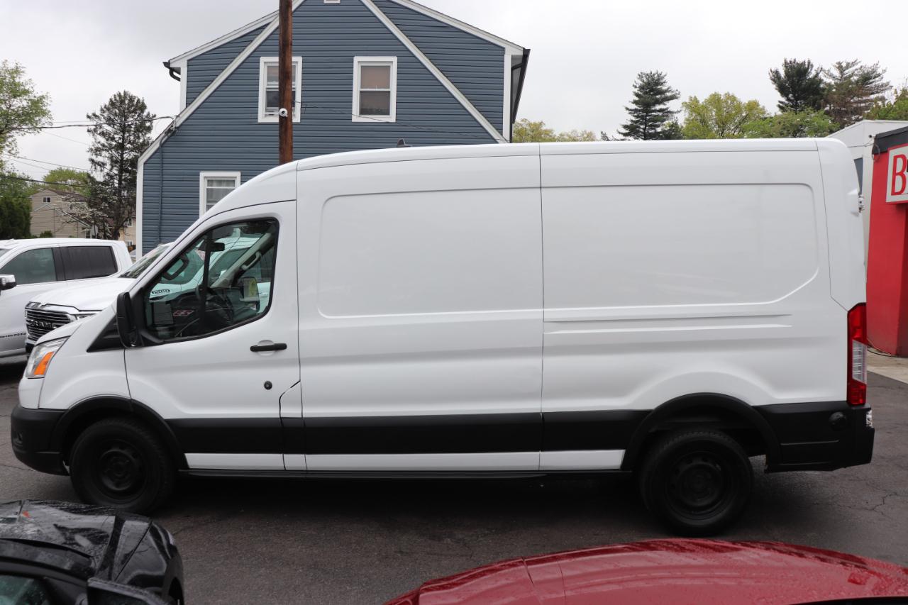 Ford Transit Cargo Van T-250 130" Med Rf 9070 GVWR RWD 2020