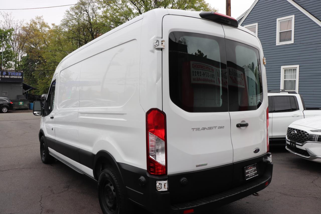 Ford Transit Cargo Van T-250 130" Med Rf 9070 GVWR RWD 2020
