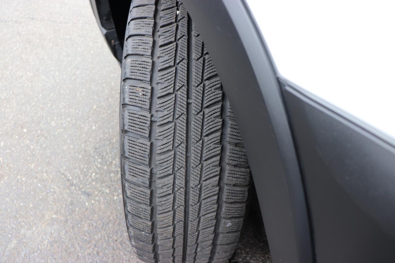 Ford Transit Cargo Van T-250 130" Med Rf 9070 GVWR RWD 2020