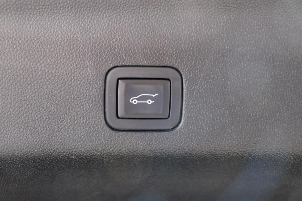 Chevrolet Tahoe 4WD 4dr LT 2024