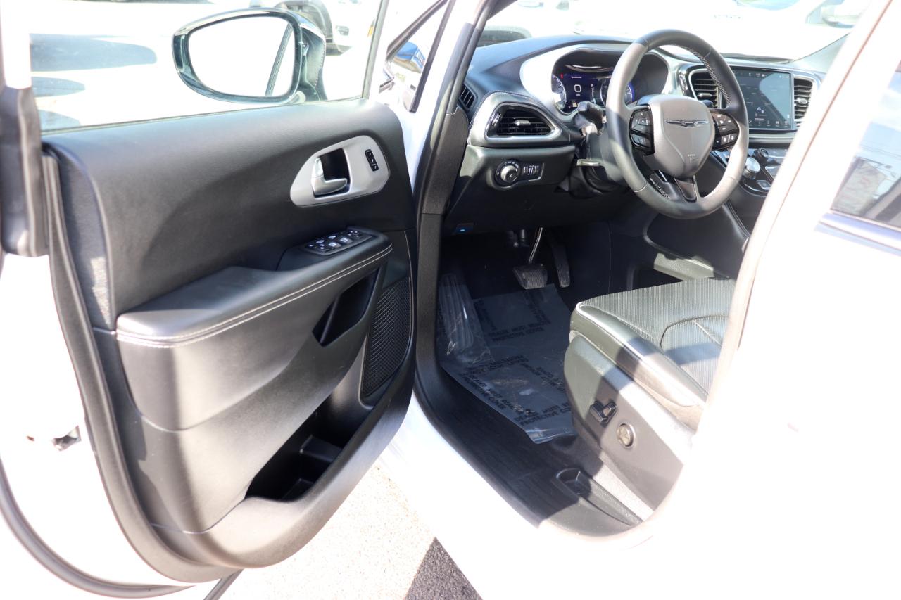 Chrysler Pacifica Limited FWD 2025