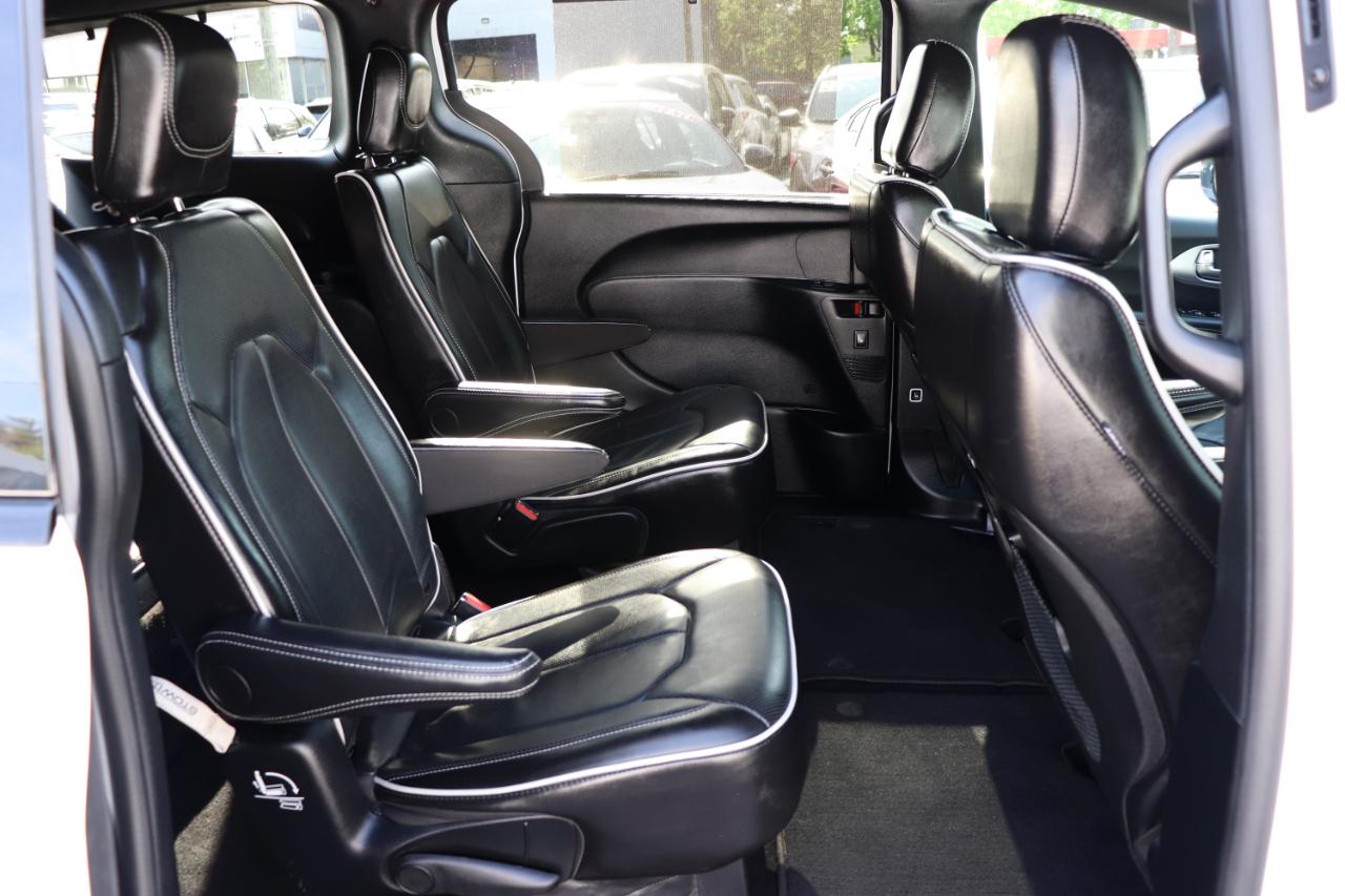 Chrysler Pacifica Limited FWD 2025