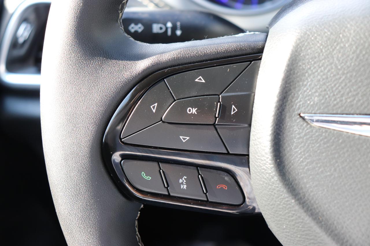 Chrysler Pacifica Limited FWD 2025
