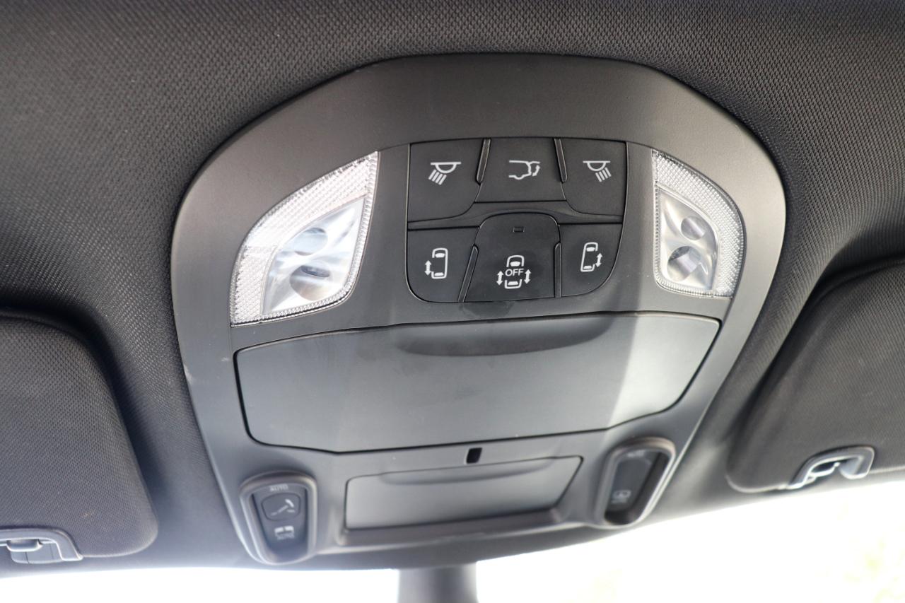 Chrysler Pacifica Limited FWD 2025