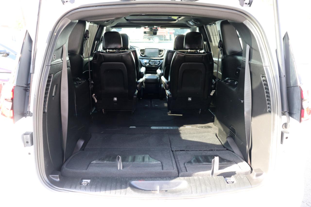 Chrysler Pacifica Limited FWD 2025