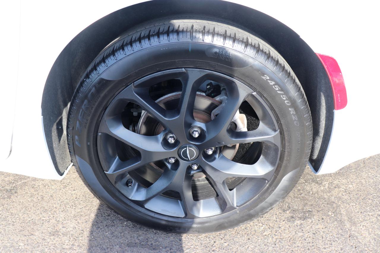 Chrysler Pacifica Limited FWD 2025