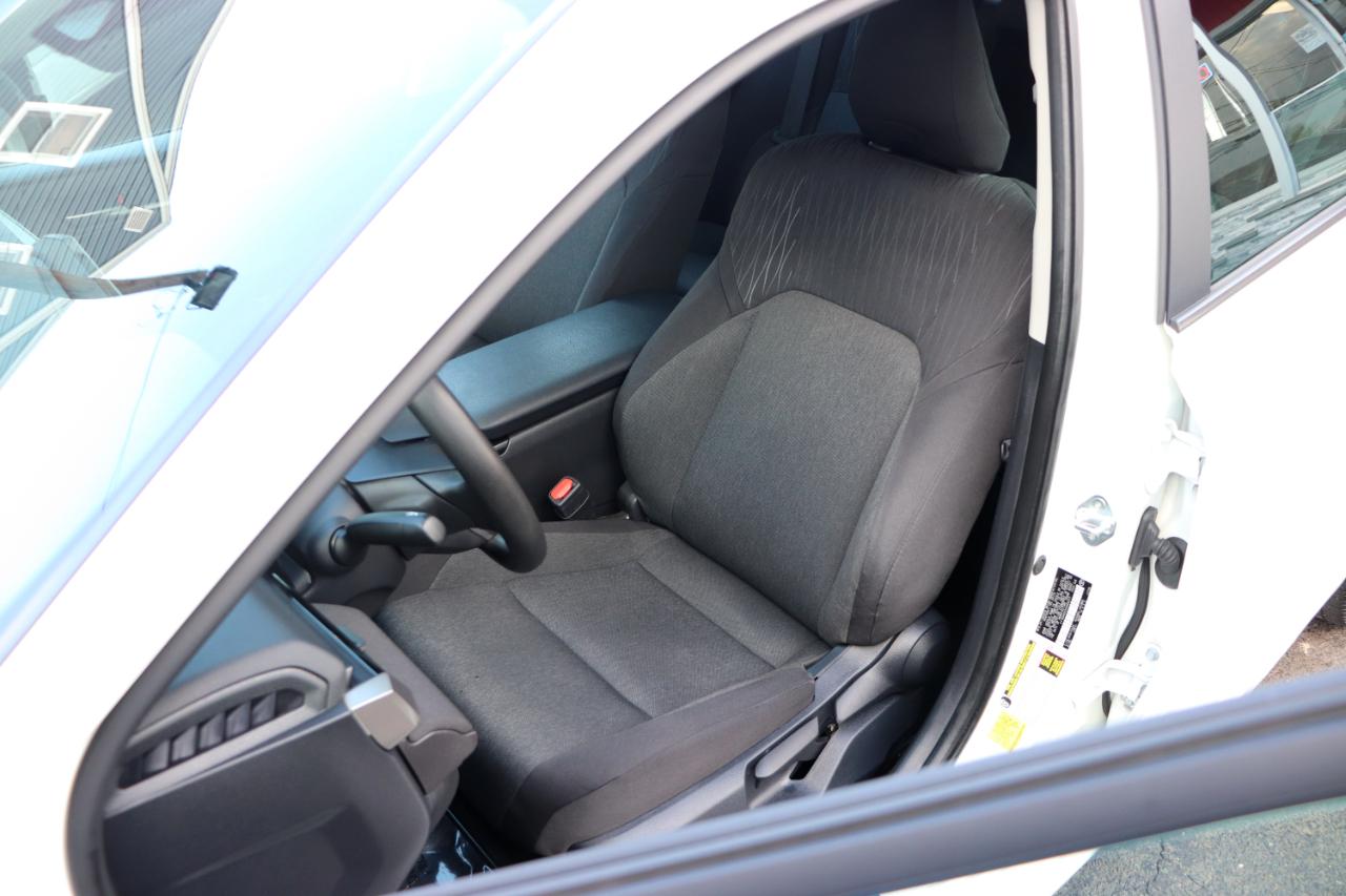 Toyota Camry SE Hyb 4D Sedan FWD 2025