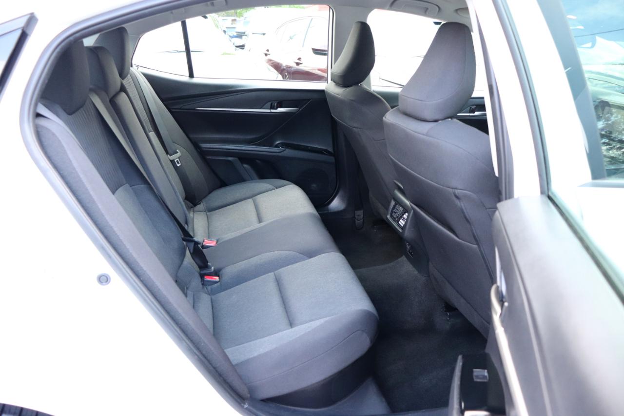 Toyota Camry SE Hyb 4D Sedan FWD 2025