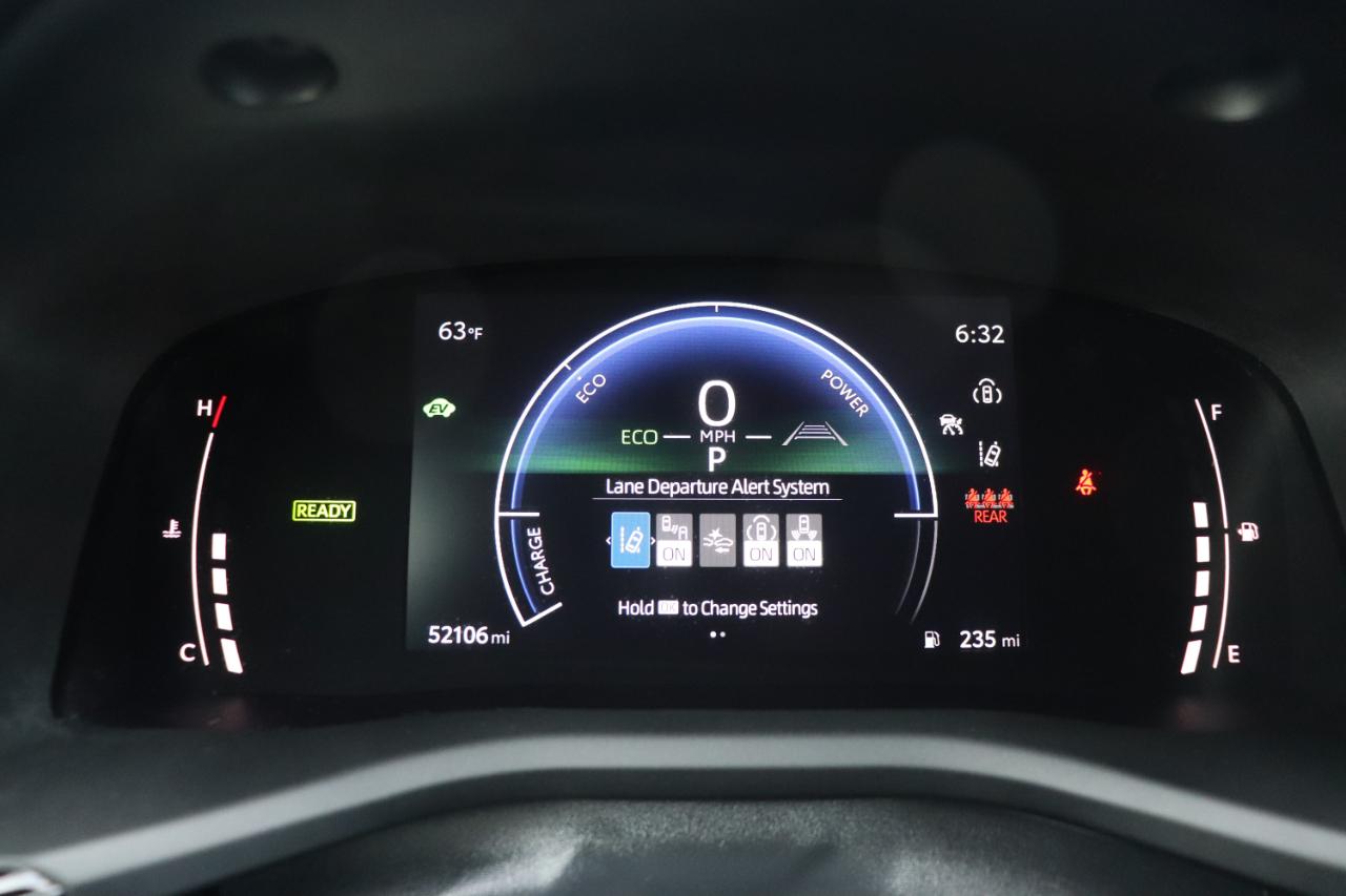 Toyota Camry SE Hyb 4D Sedan FWD 2025