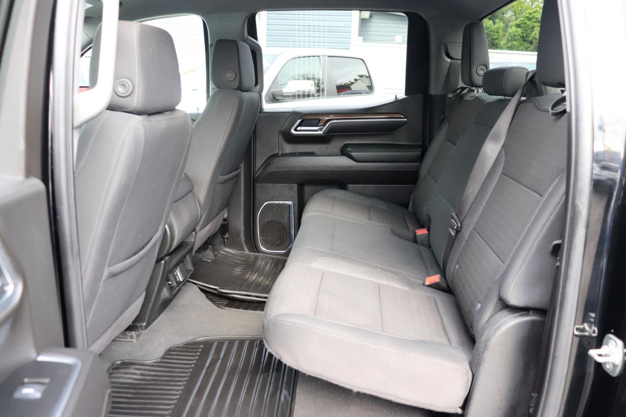 Chevrolet Silverado 1500 4WD Crew Cab 147" LT w/1LT 2025