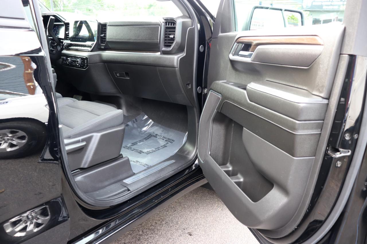 Chevrolet Silverado 1500 4WD Crew Cab 147" LT w/1LT 2025