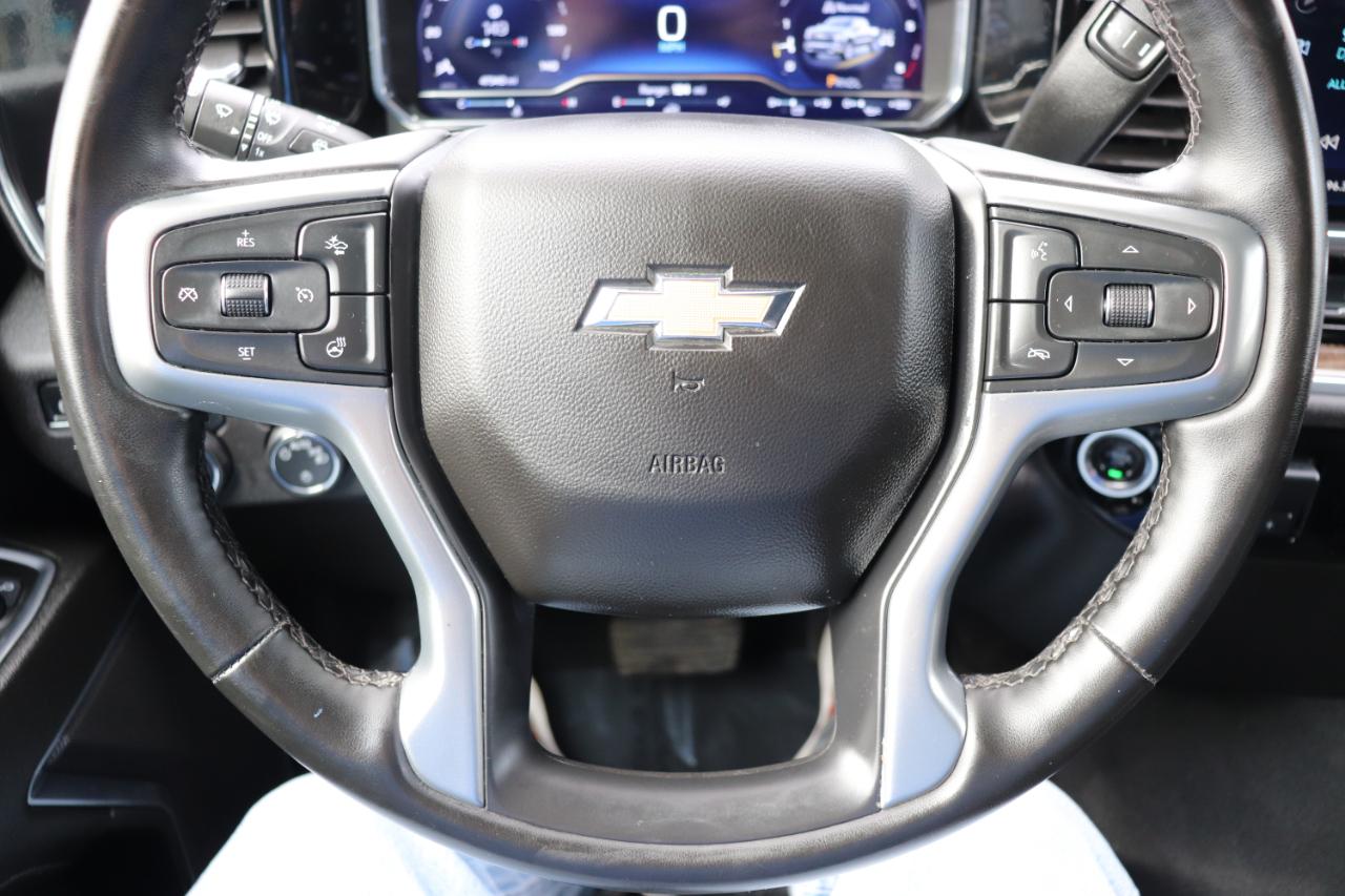 Chevrolet Silverado 1500 4WD Crew Cab 147" LT w/1LT 2025