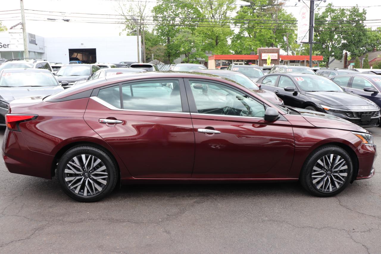 Nissan Altima 2.5 SV Sedan 2024