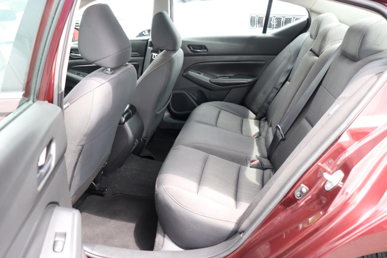 Nissan Altima 2.5 SV Sedan 2024
