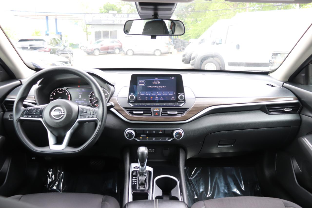 Nissan Altima 2.5 SV Sedan 2024