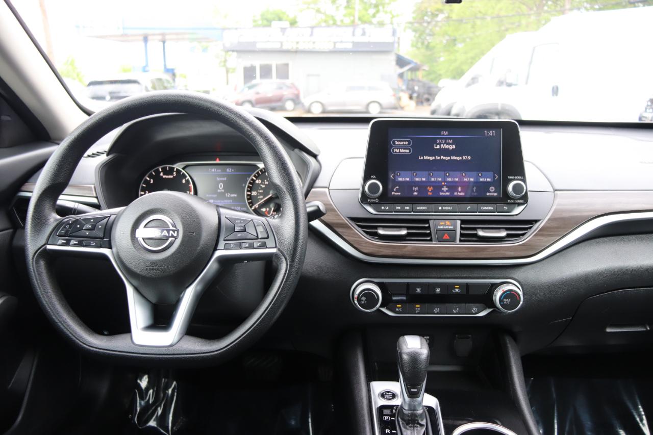 Nissan Altima 2.5 SV Sedan 2024