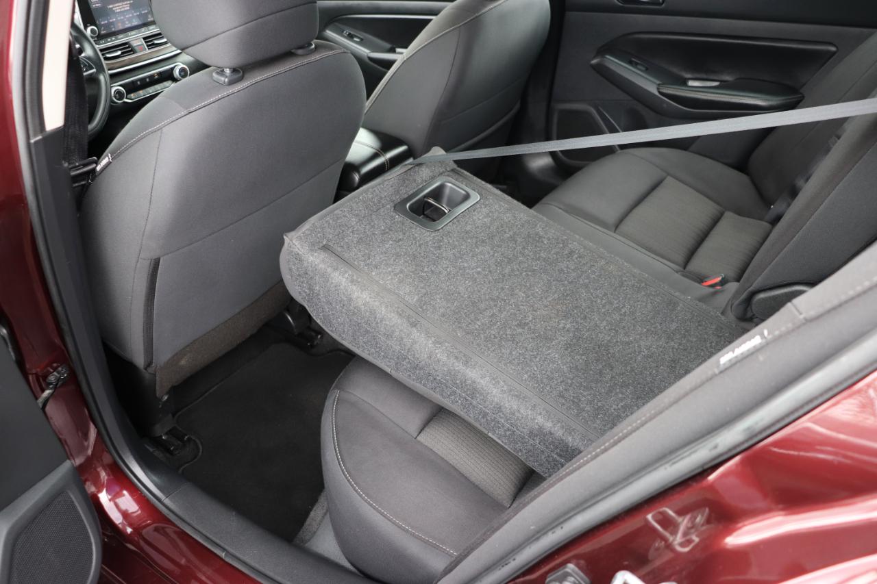 Nissan Altima 2.5 SV Sedan 2024