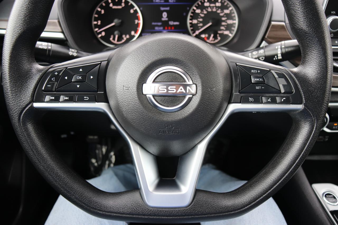 Nissan Altima 2.5 SV Sedan 2024