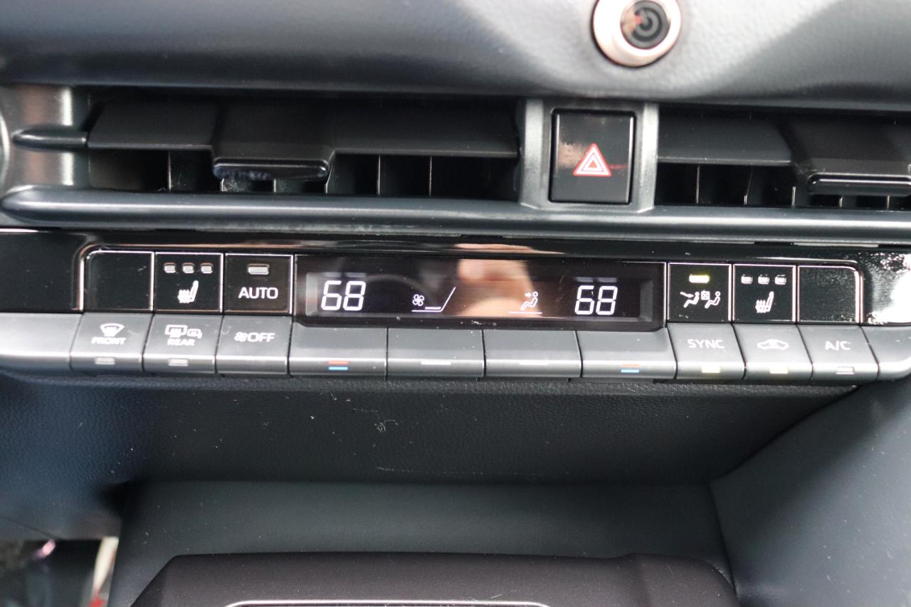 Toyota Crown XLE AWD (Natl) 2024