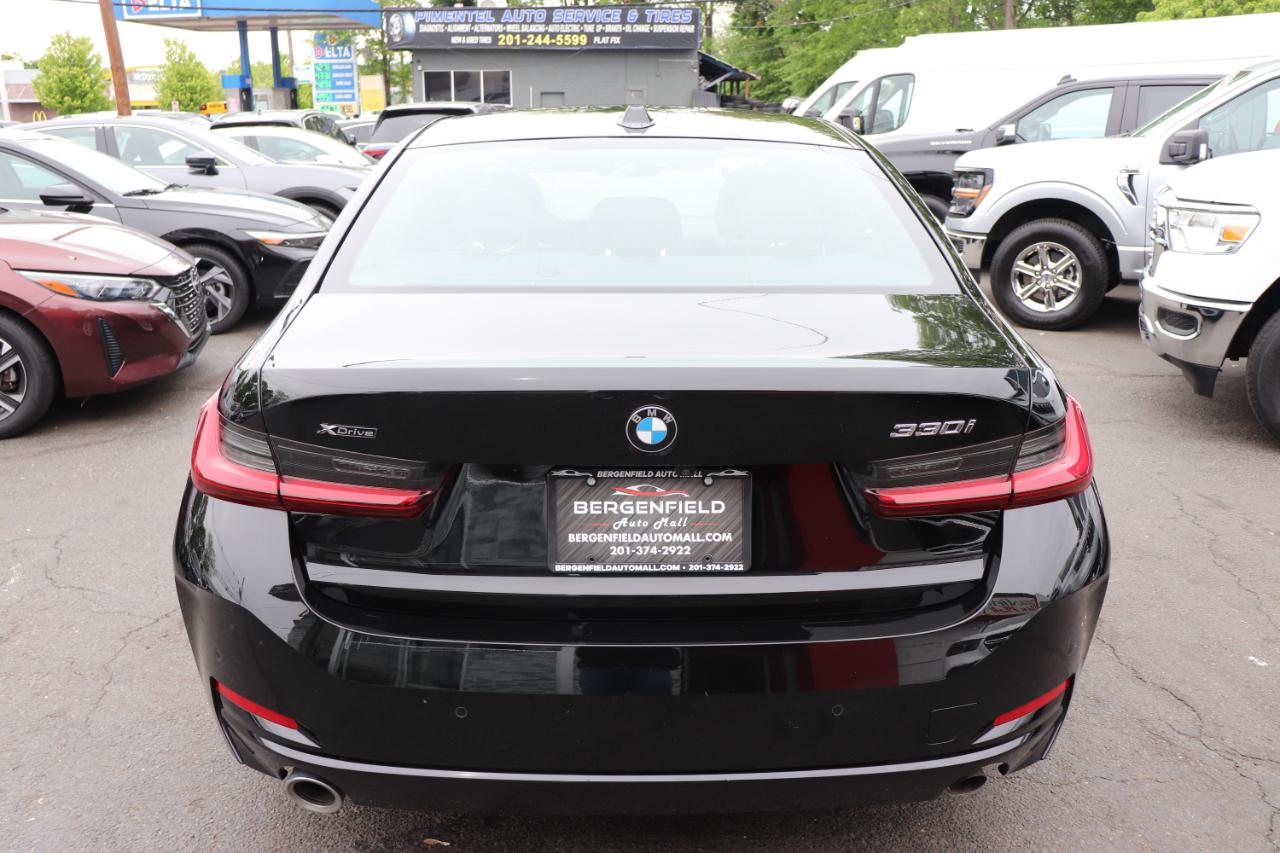 BMW 3 Series 330i xDrive Sedan 2025