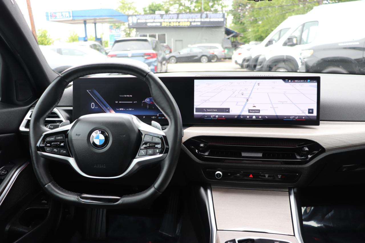 BMW 3 Series 330i xDrive Sedan 2025