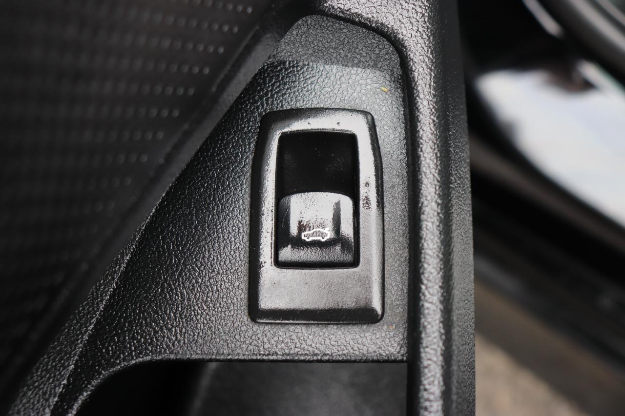 BMW 3 Series 330i xDrive Sedan 2025