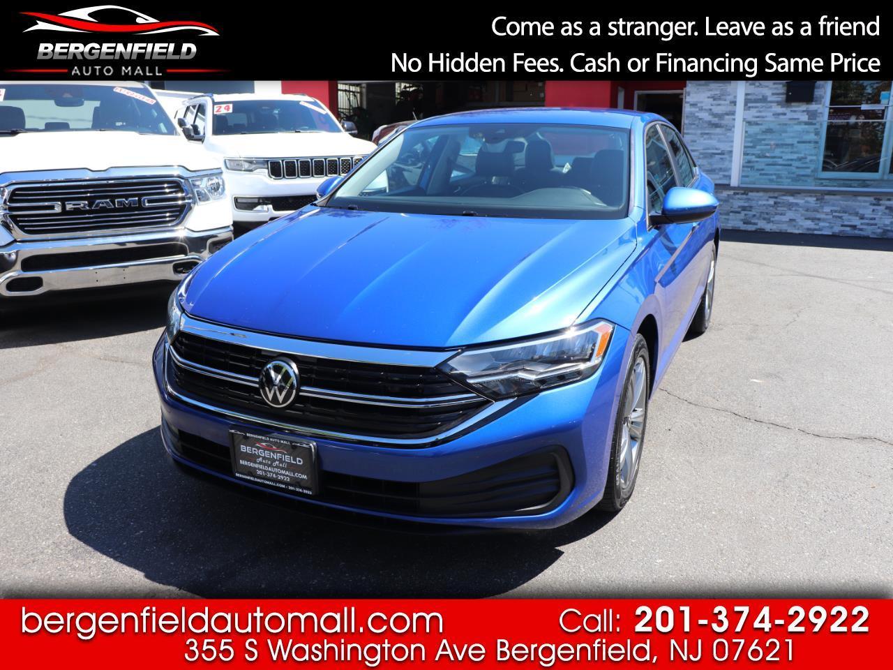 Volkswagen Jetta SE Auto 2024