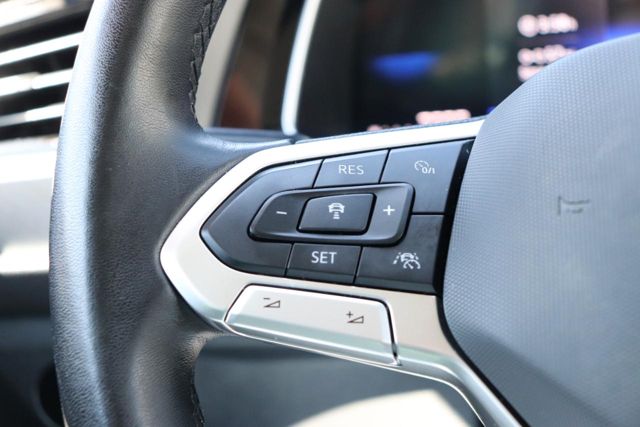Volkswagen Jetta SE Auto 2024