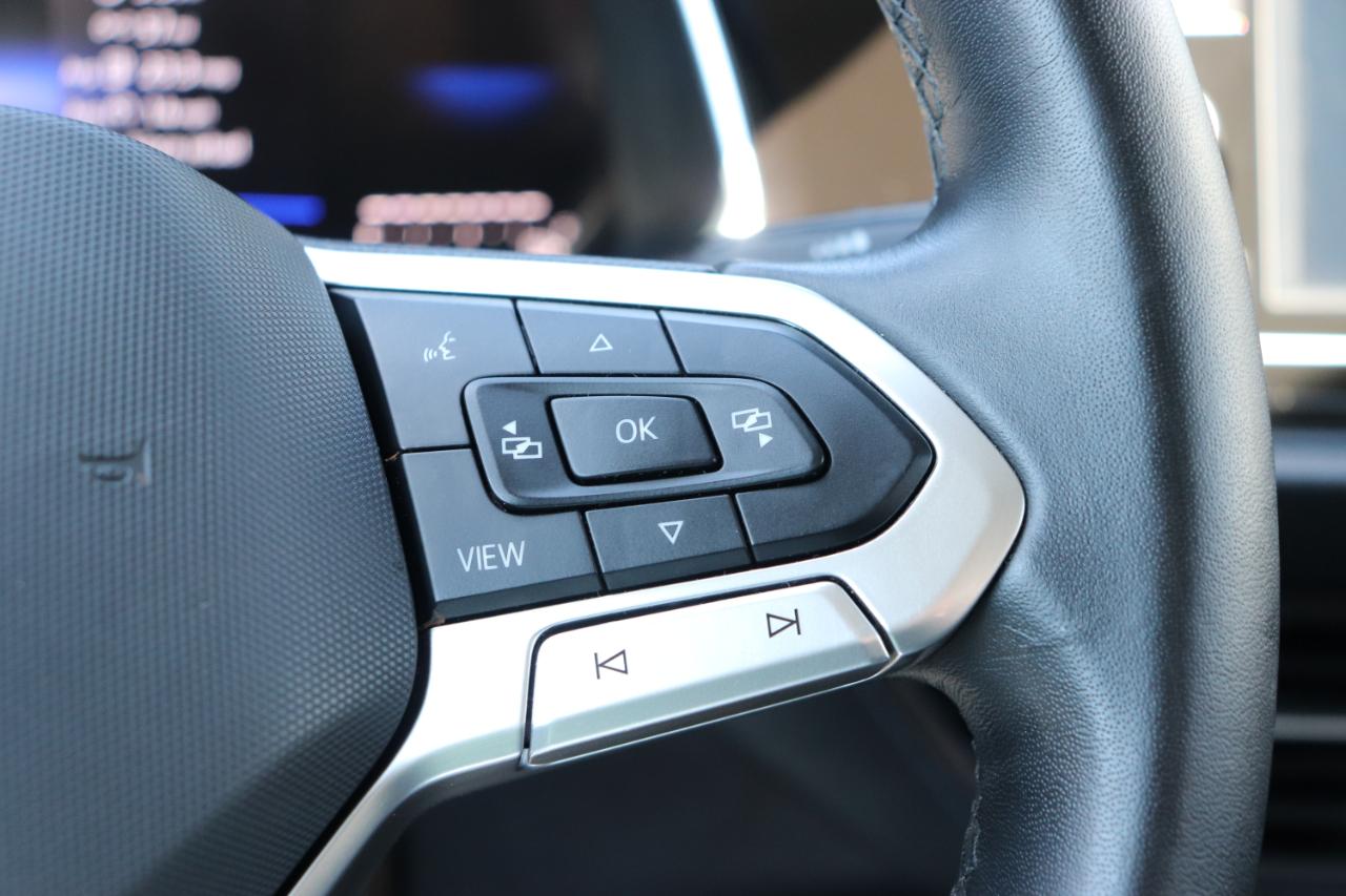 Volkswagen Jetta SE Auto 2024