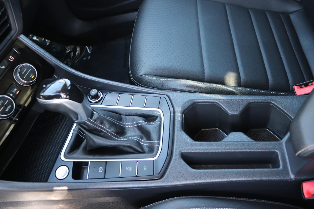 Volkswagen Jetta SE Auto 2024