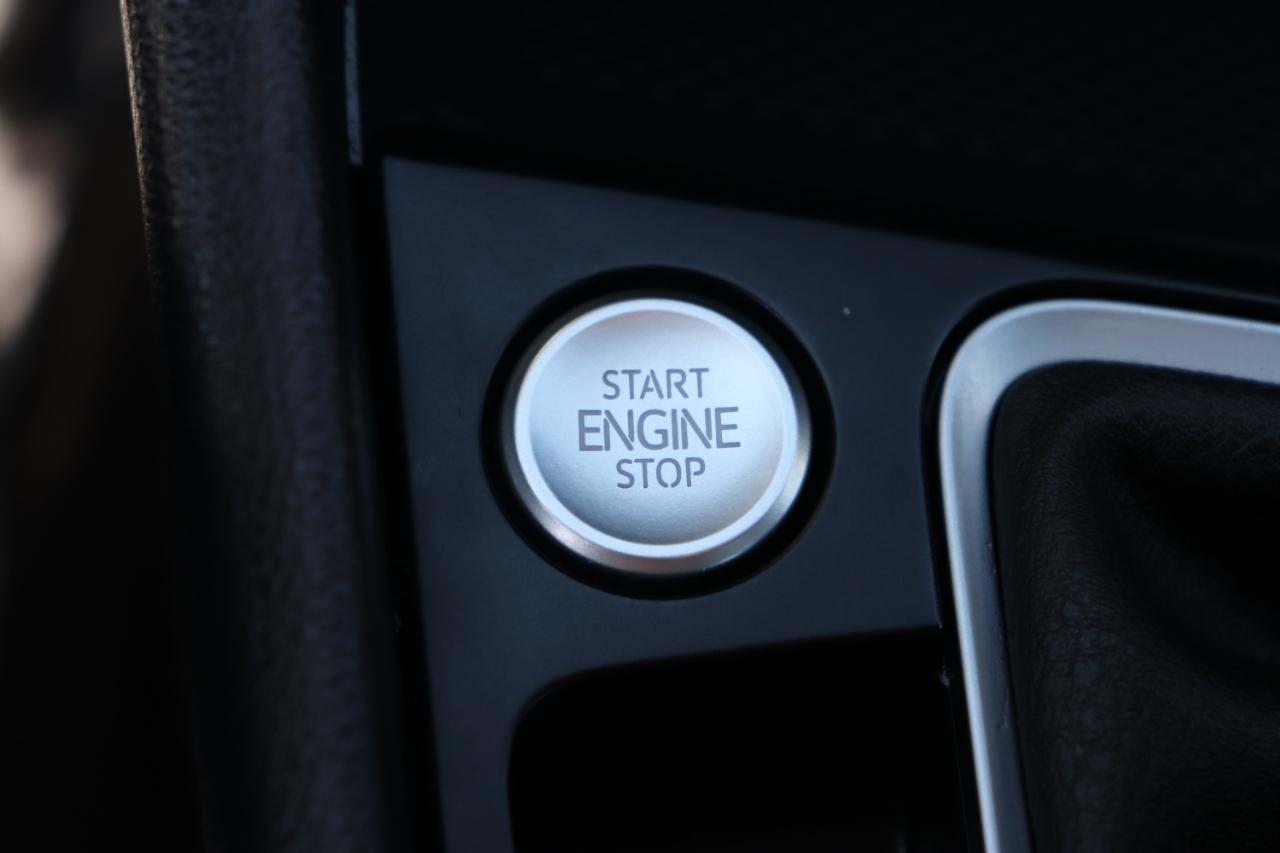 Volkswagen Jetta SE Auto 2024