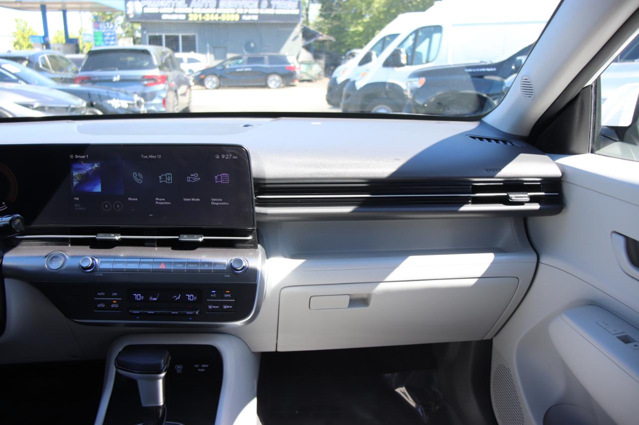 Hyundai Kona SEL AWD 2024