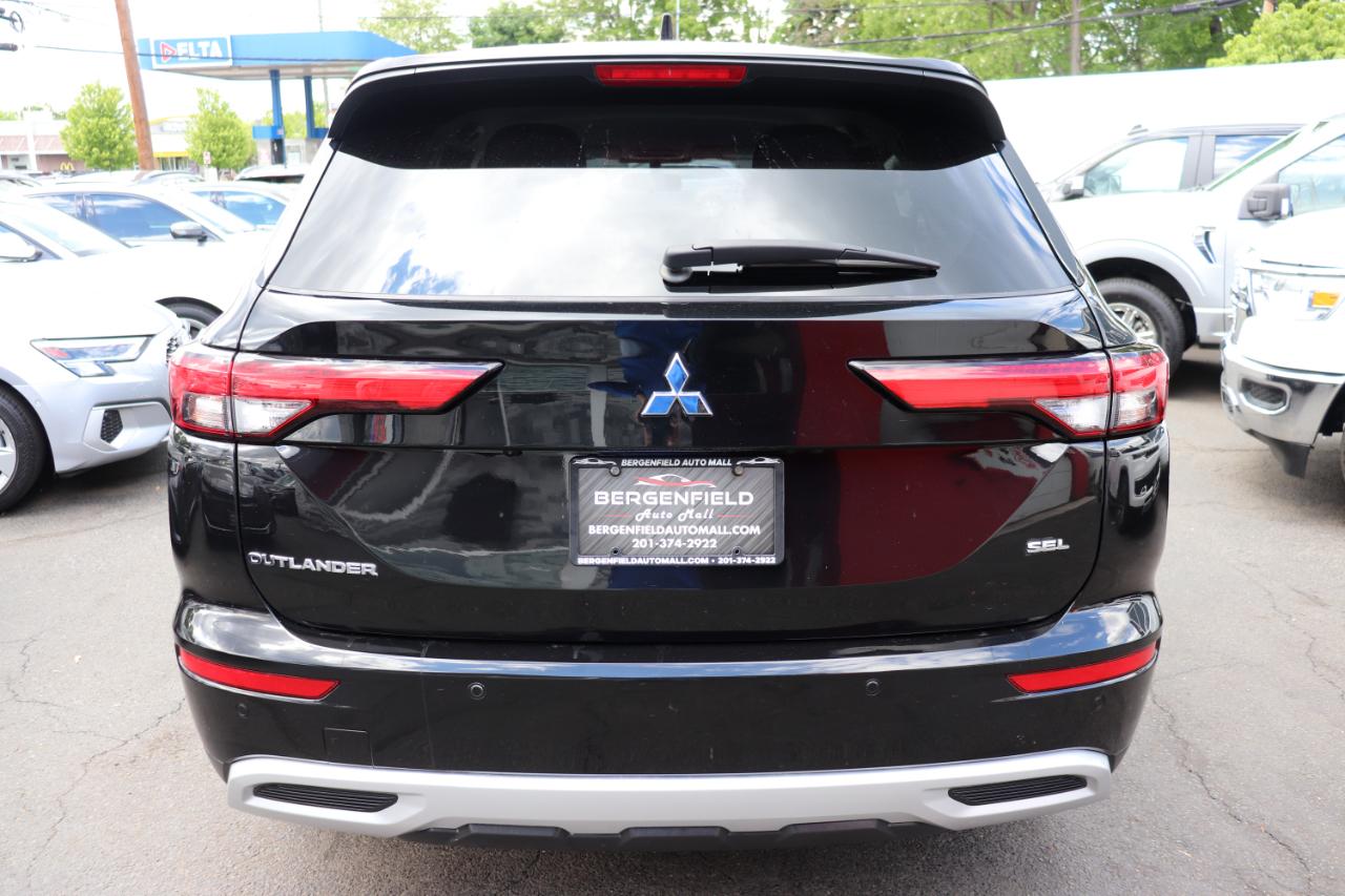Mitsubishi Outlander SE FWD 2024