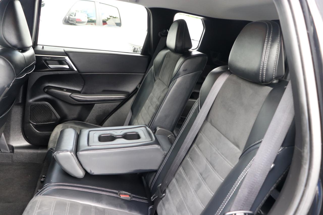 Mitsubishi Outlander SE FWD 2024