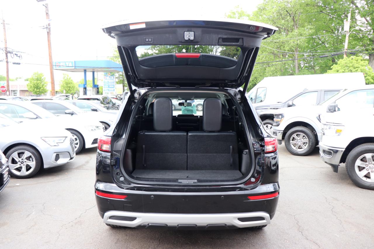 Mitsubishi Outlander SE FWD 2024