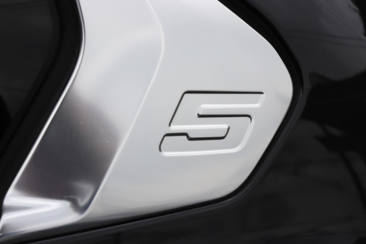 BMW 5 Series 530i xDrive Sedan 2026
