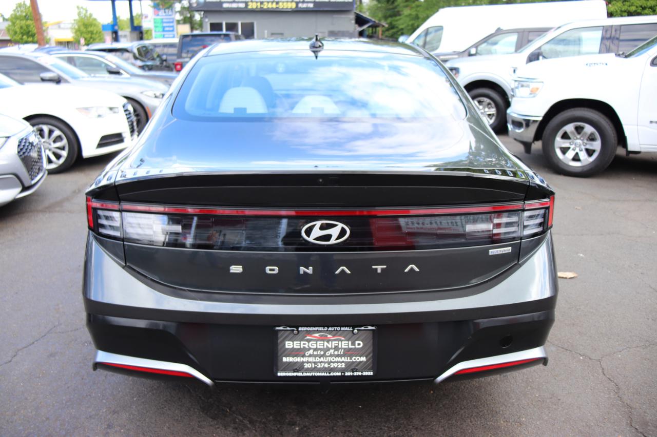 Hyundai Sonata Hybrid Blue FWD 2026