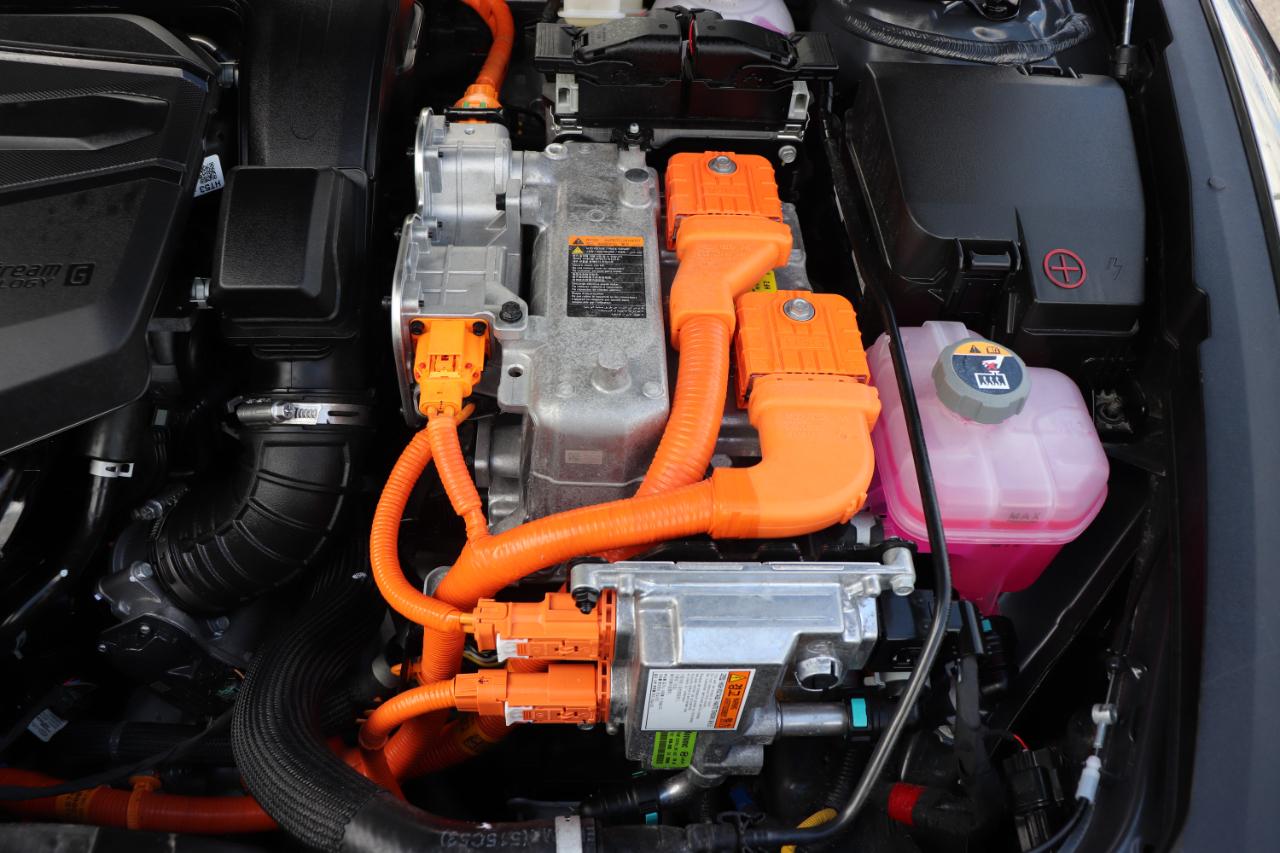 Hyundai Sonata Hybrid Blue FWD 2026