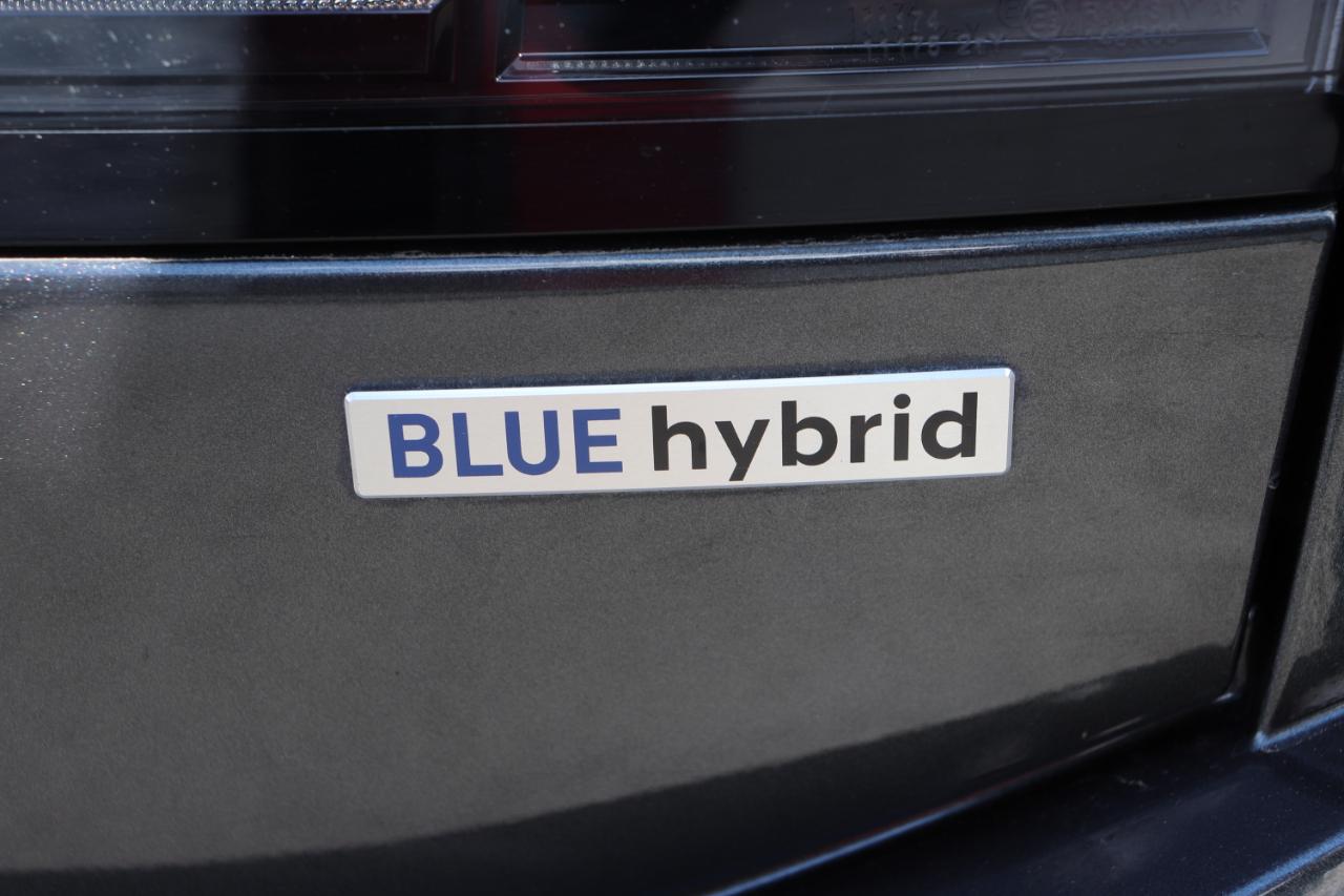 Hyundai Sonata Hybrid Blue FWD 2026