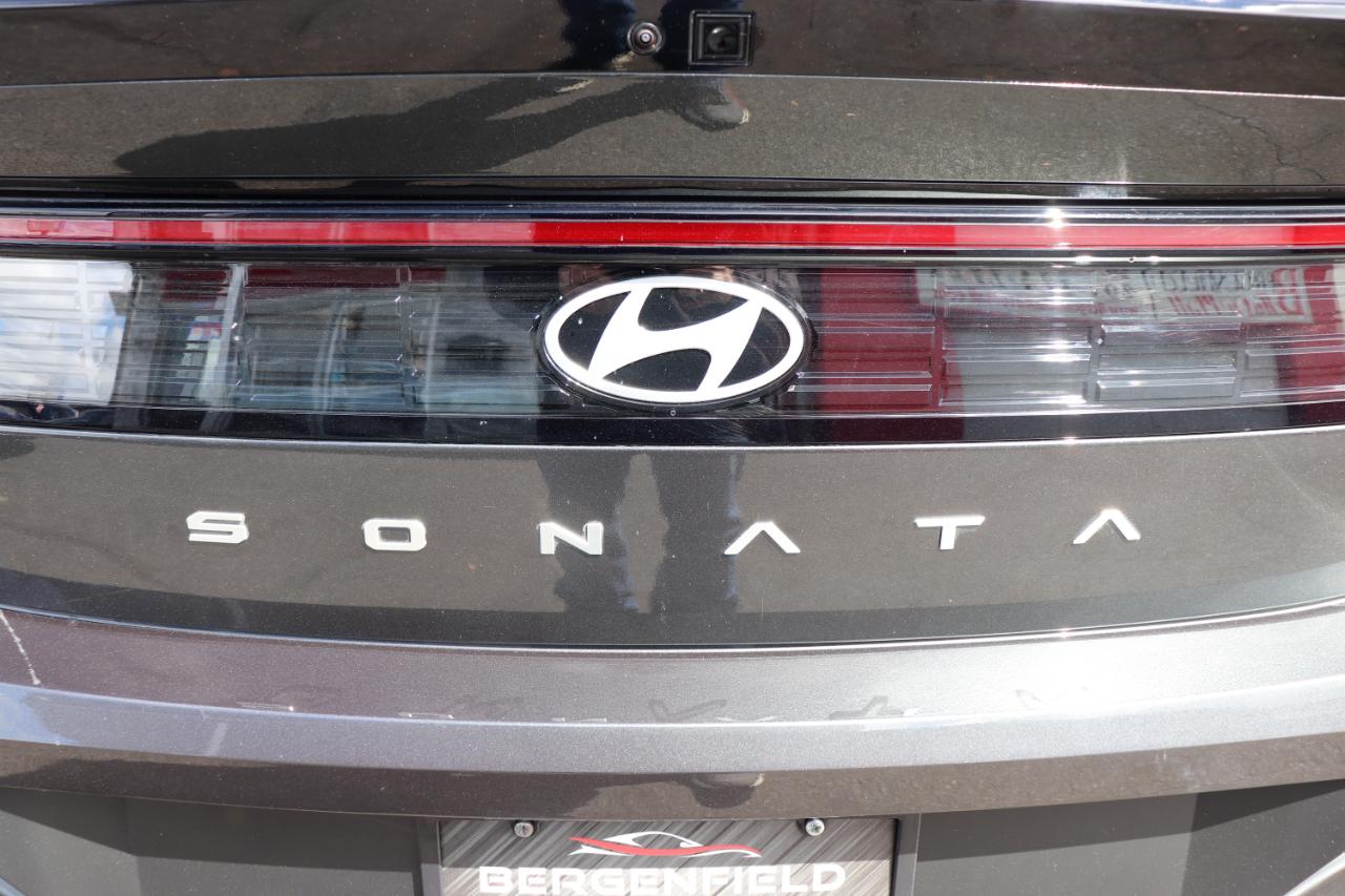 Hyundai Sonata Hybrid Blue FWD 2026