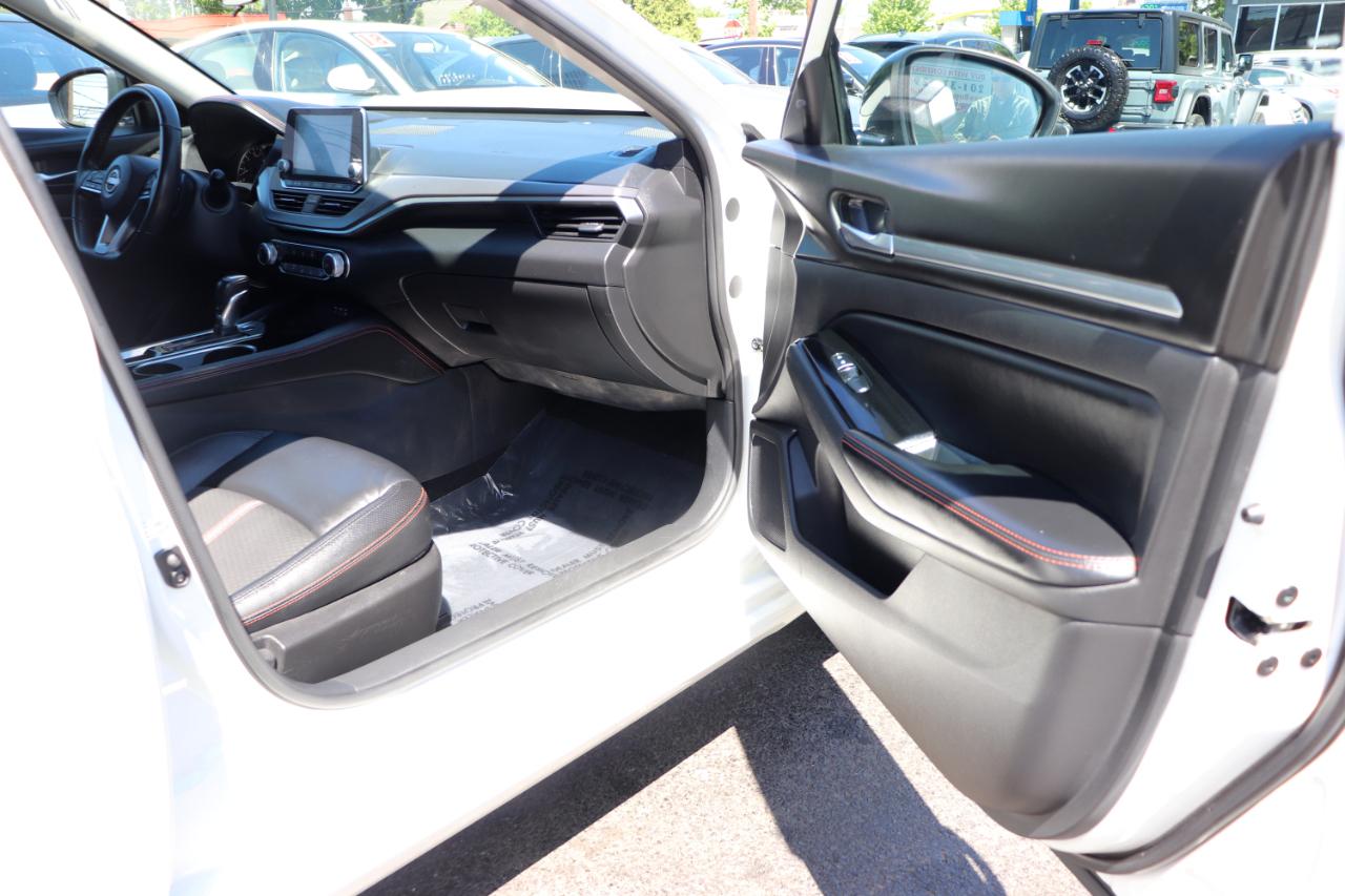 Nissan Altima 2.5 SR Sedan 2024