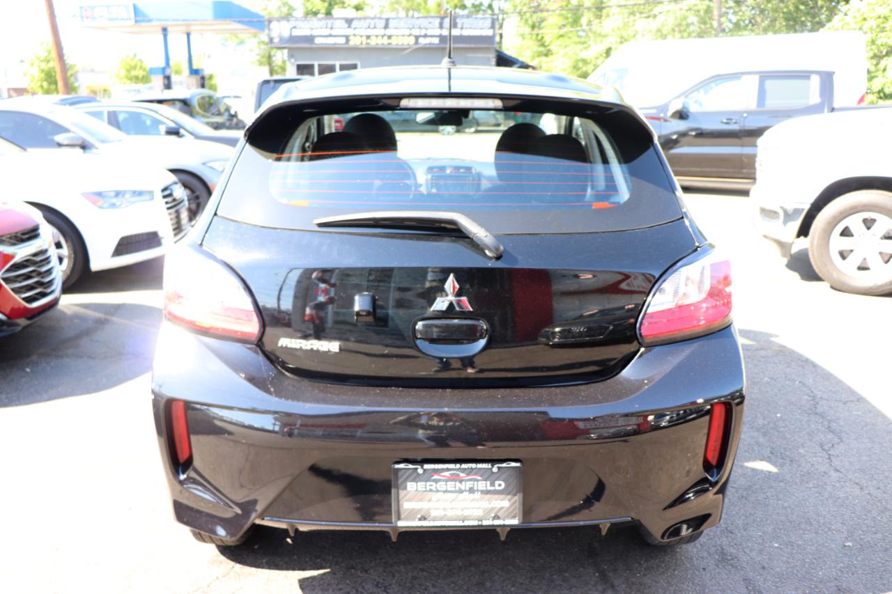 Mitsubishi Mirage ES CVT 2024