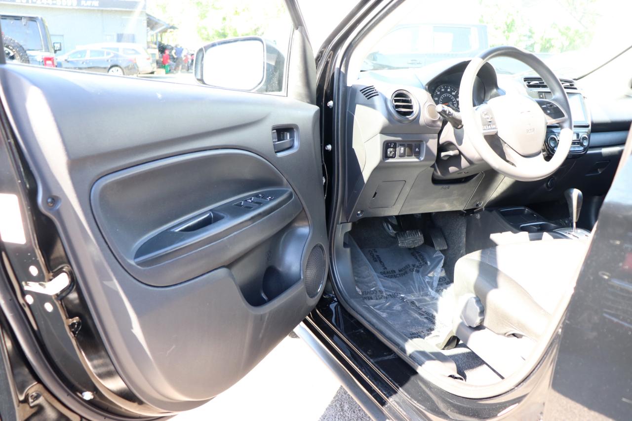 Mitsubishi Mirage ES CVT 2024